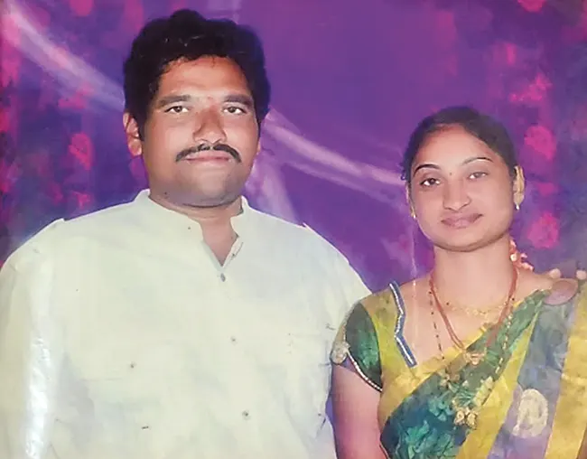 ప్రియుడితో కలిసి భర్తను హత్య చేసిన భార్య.. హత్య తర్వాత రాత్రంతా Porn Videos చూసింది | Guntur Crime News